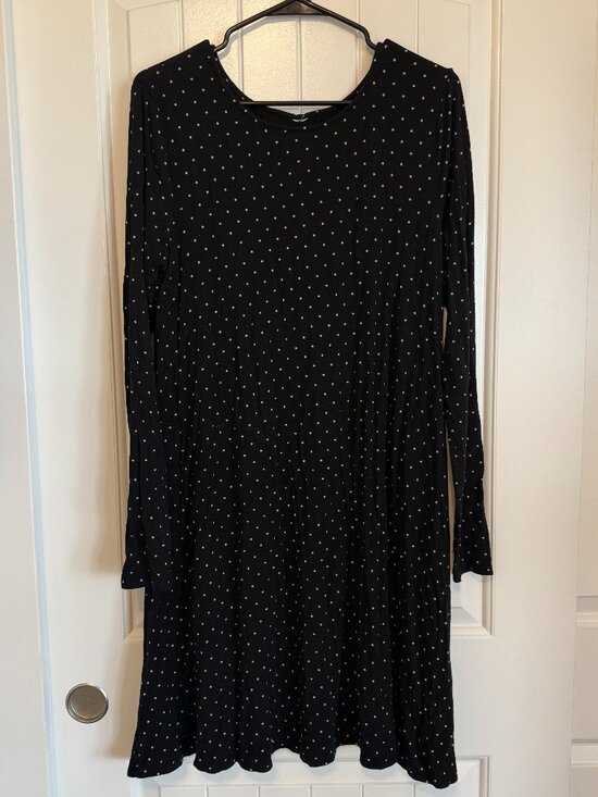 Dresses & Skirts - Long-sleeve swing dress featuring a classic polka dot print